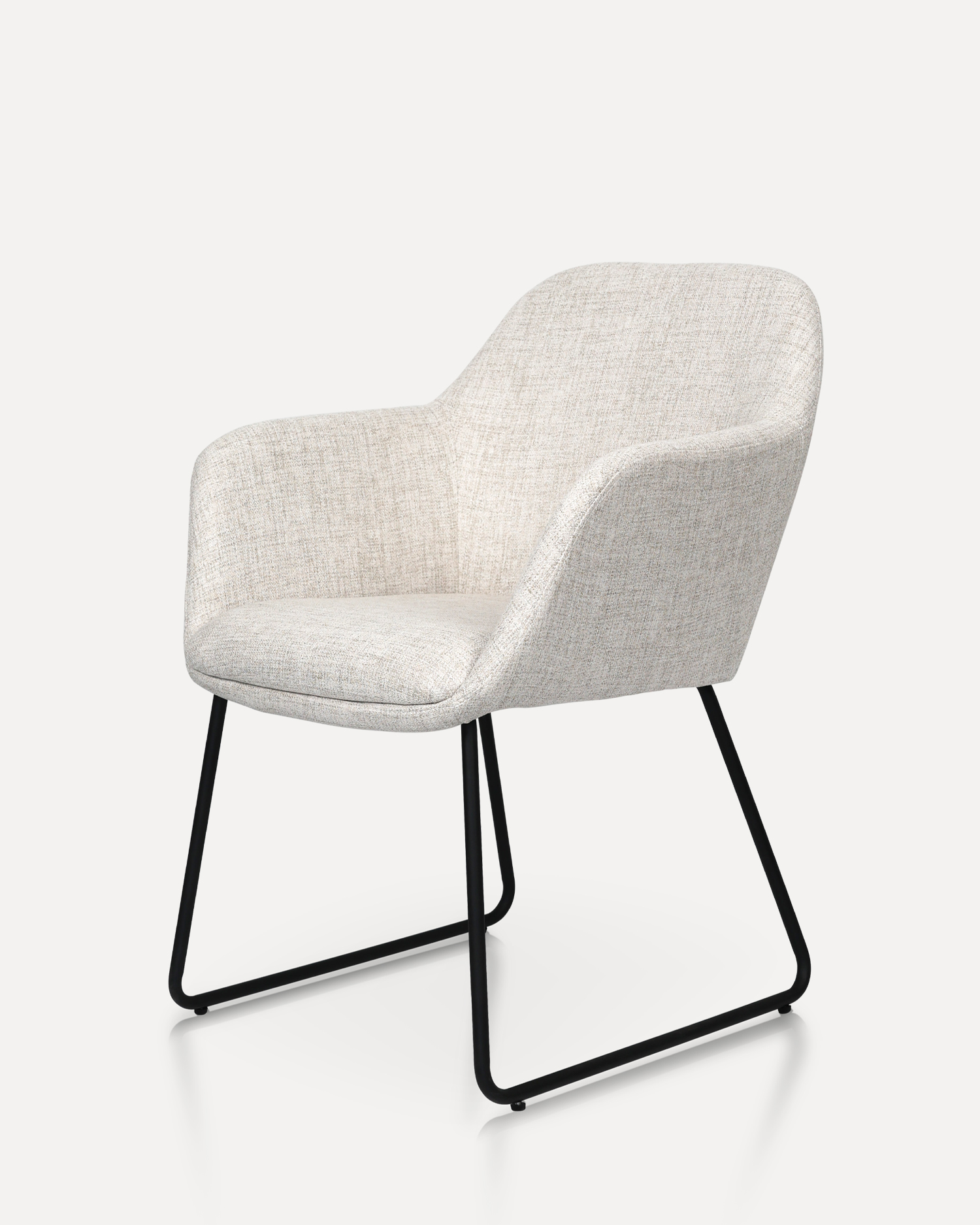 スタイリッシュなダイニングルームの椅子