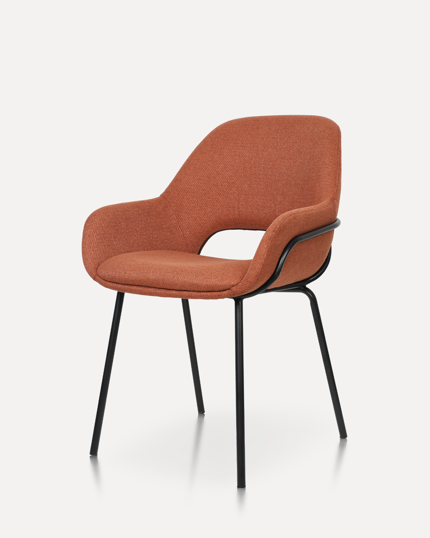 メタルベースのダイニングチェア