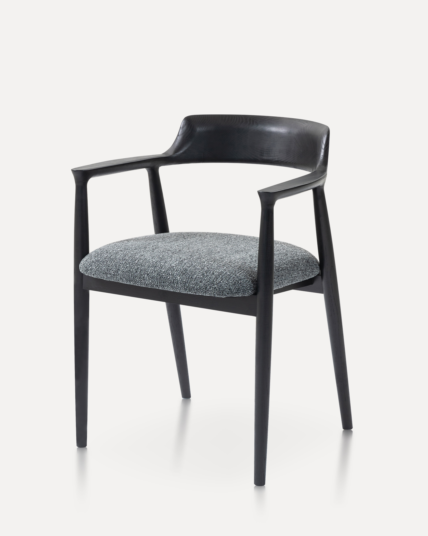 ミニマリストのアームレスト木製の椅子