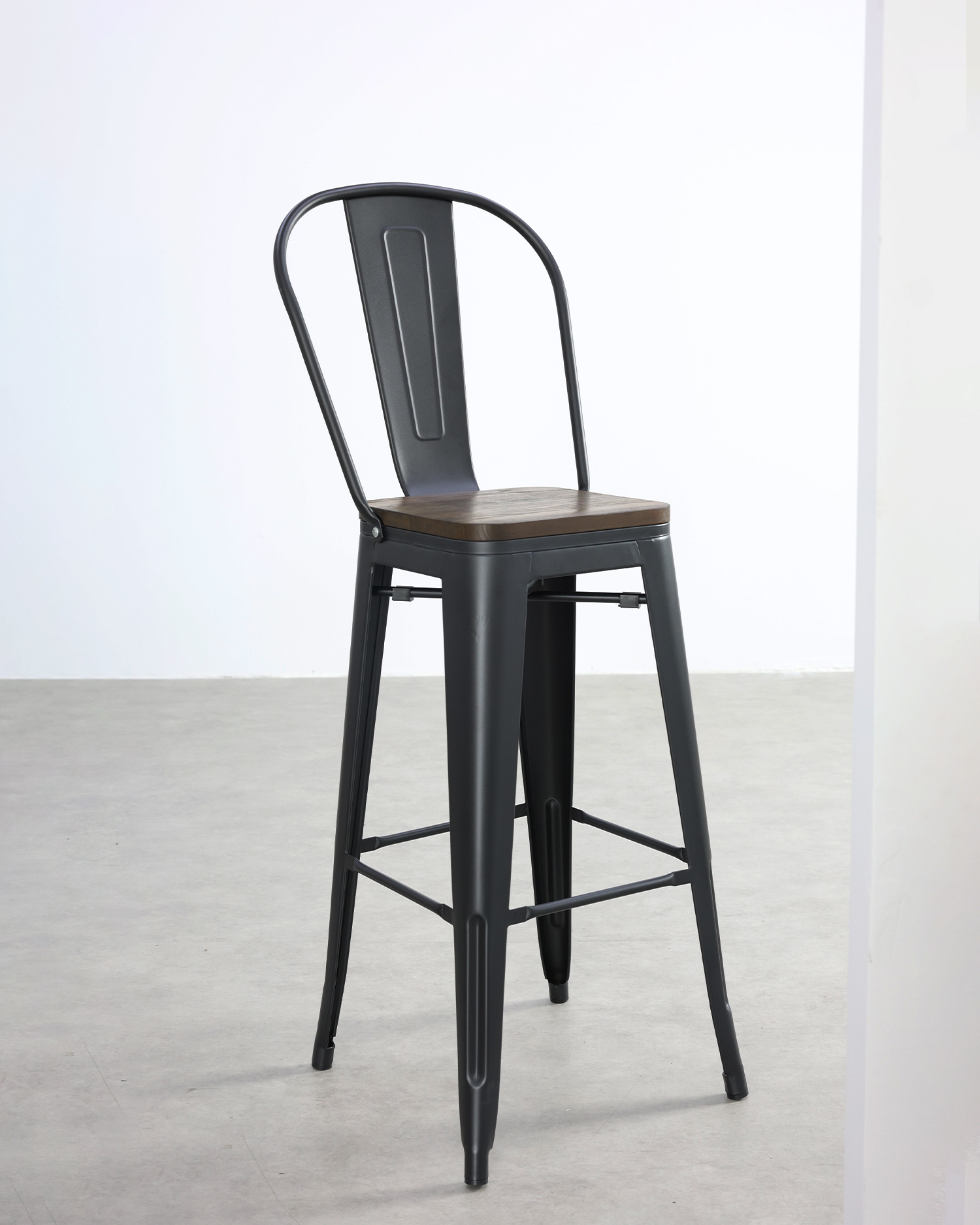 レトロな黒のダイニングデザインチェア レトロな黒のダイニングデザインチェア