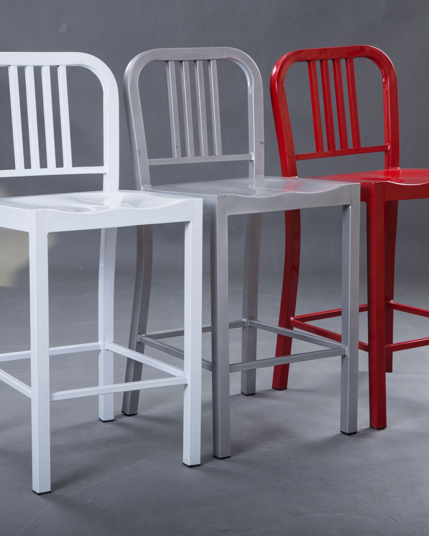 ネイビーメタルチェア ネイビーメタルチェア