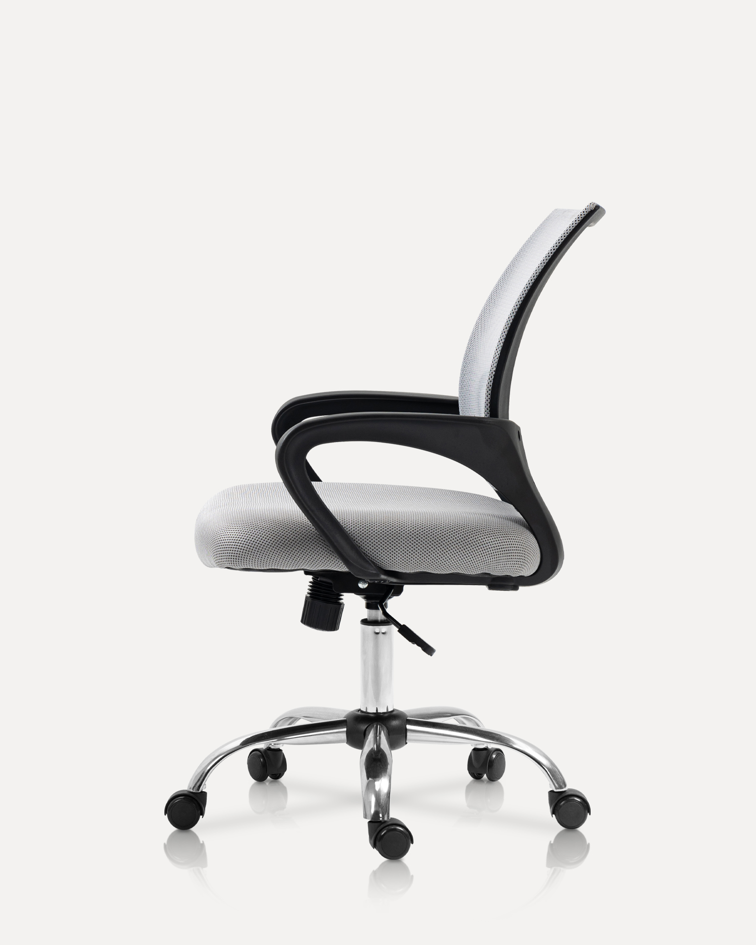 クラシッククロム付きオフィスチェア クラシッククロム付きオフィスチェア