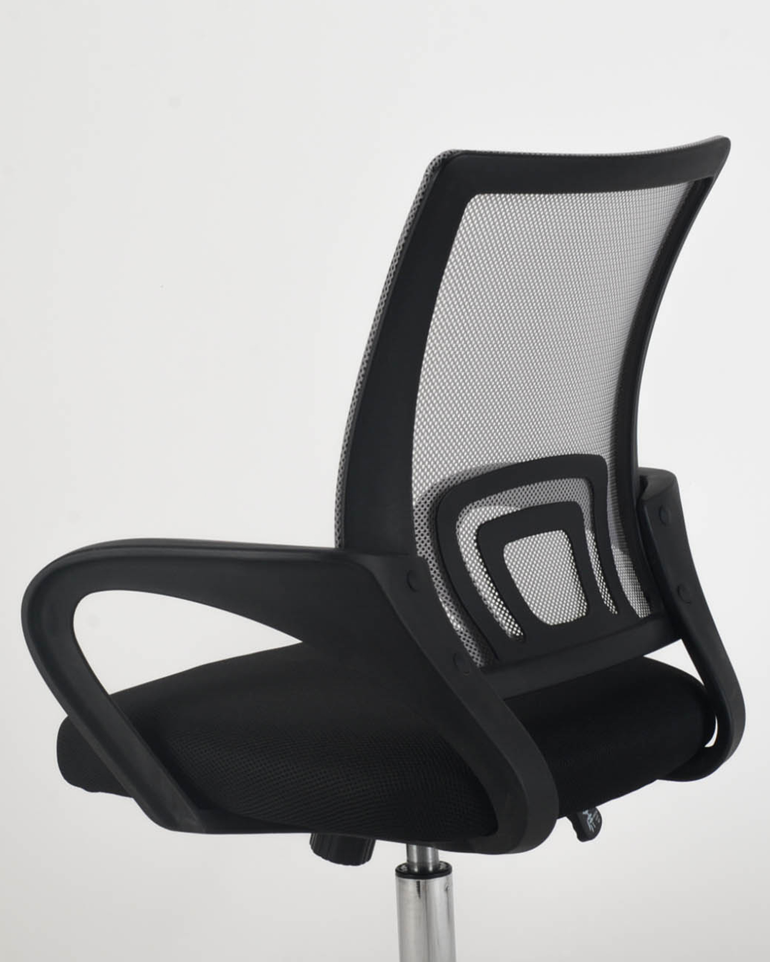 クラシッククロム付きオフィスチェア クラシッククロム付きオフィスチェア